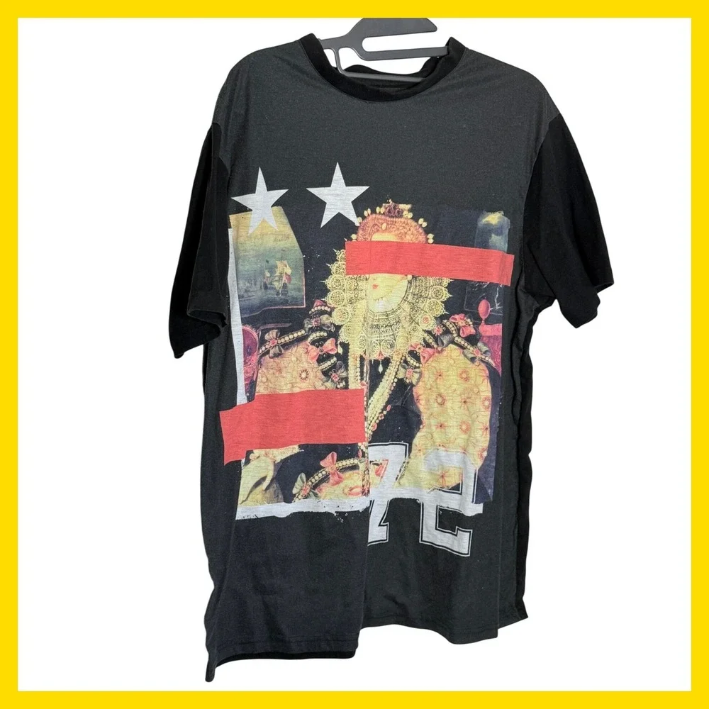 DNINE Reserve Mens Black Graphic T-Shirt Renaissance Art Portrait Red Bar Size L